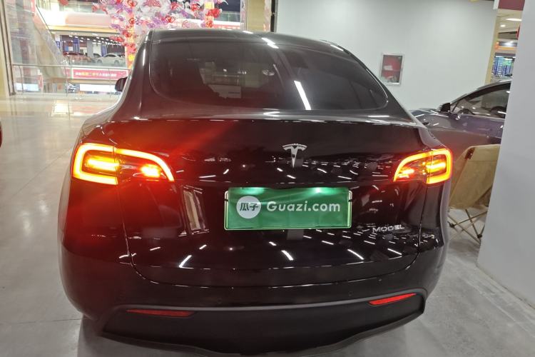 Used Tesla Model Y 2022 Long-Range All-Wheel-Drive Version
