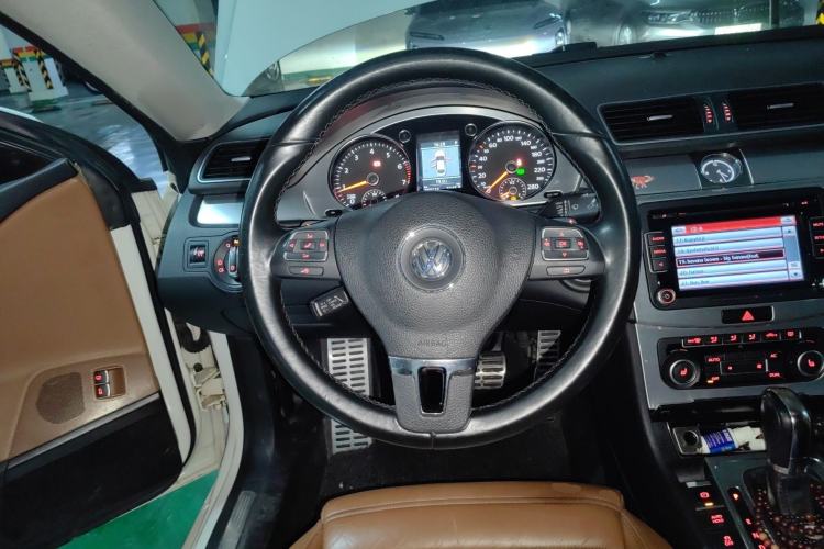 Used Volkswagen FAW-Volkswagen CC 2012 2.0 TSI Luxury Model Steering Wheel