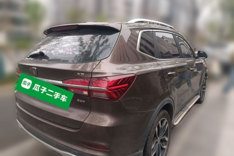 Used Roewe RX5 2016 20T Two-Wheel Drive Automatic Internet Smart Edition
