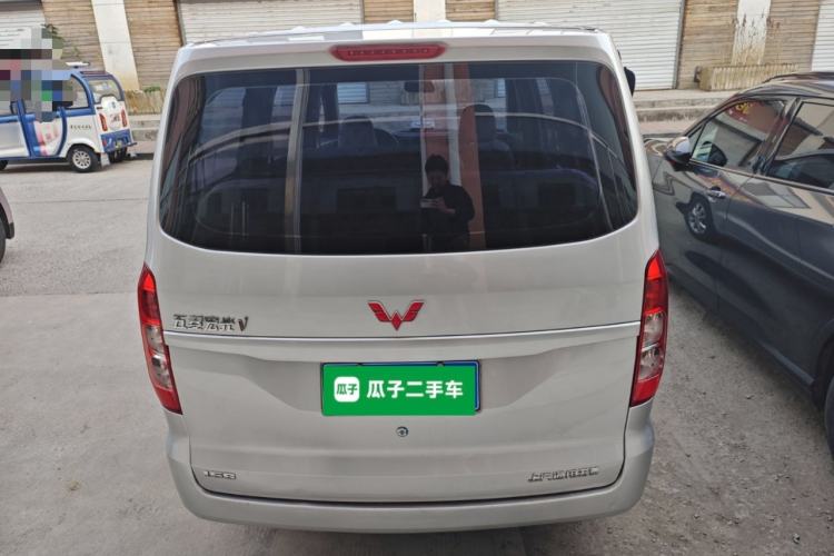 Used Wuling Hongguang V 2021 1.5L Enjoyment Edition LAR
