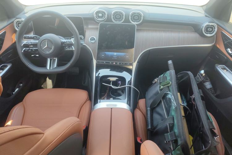 Used Mercedes-Benz GLC 2025 Refreshed GLC 300 L 4MATIC Dynamic Version 5 Seats
