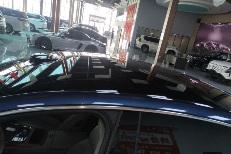 Used Geely Galaxy 8 2025 130km EM-P Starship Edition
