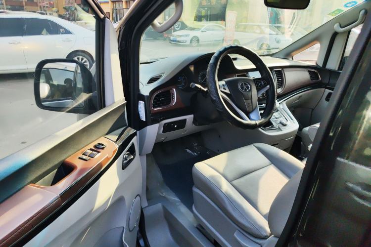 Used JAC Group Refine M5 2016 2.0T Gasoline Manual Business Edition