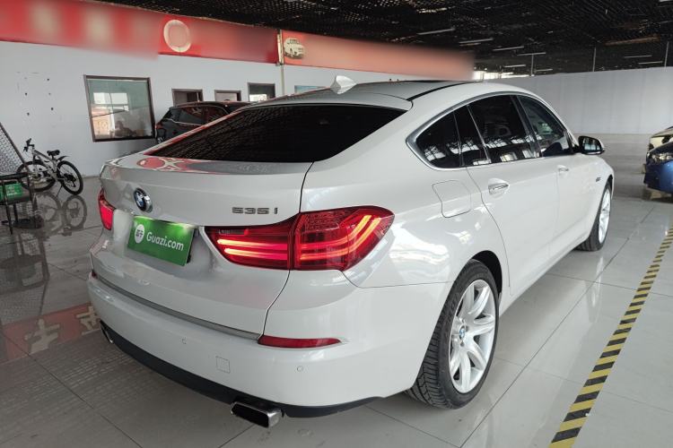 Used BMW 5 Series GT 2017 528i Leading Model
