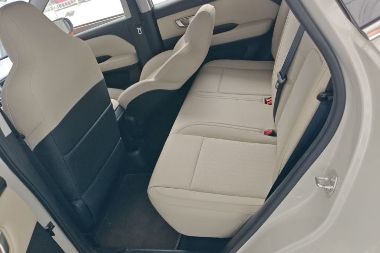 Used Wuling Bingo PLUS 2024 510 km Range 5-Seater Version Left Rear Seat