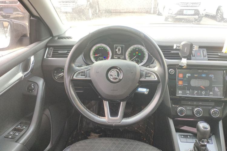 Used Skoda Octavia 2018 Station Wagon TSI230 DSG Luxury Edition
