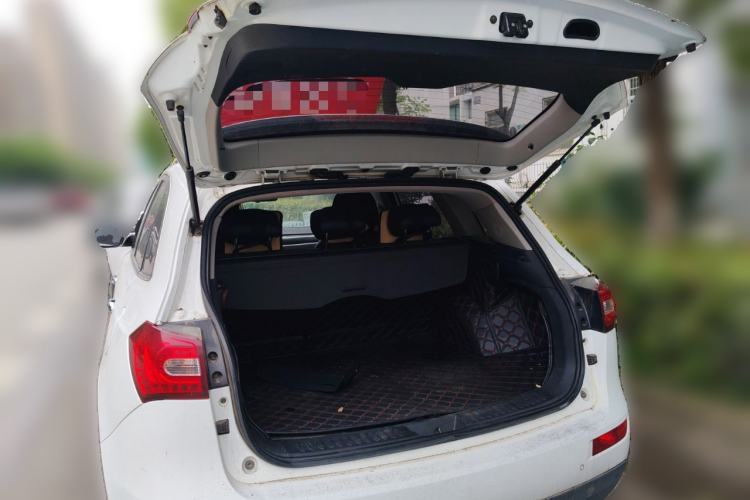 Used Zotye T600 2016 1.5T Manual Elite Edition Trunk