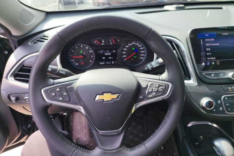Used Chevrolet Malibu XL 2022 535T Automatic Sport Edition Steering Wheel