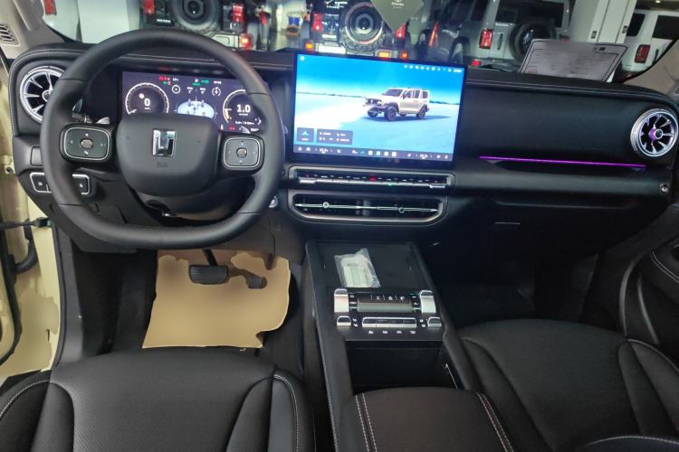 Used Tank 300 New Energy 2025 Hi4-T