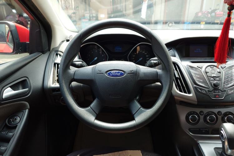 Used Ford Focus 2012 Hatchback 1.6L Automatic Fashion Edition
