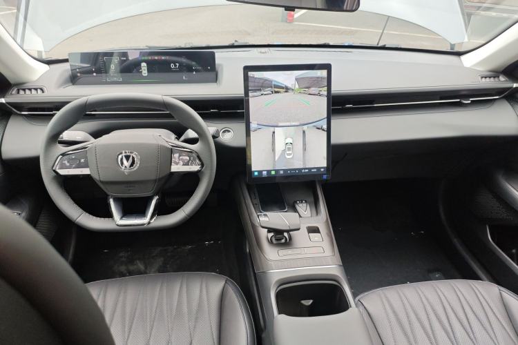 Used CHANGAN Eado 2025 Blue Whale 1.5T 500Bar Flagship Model
