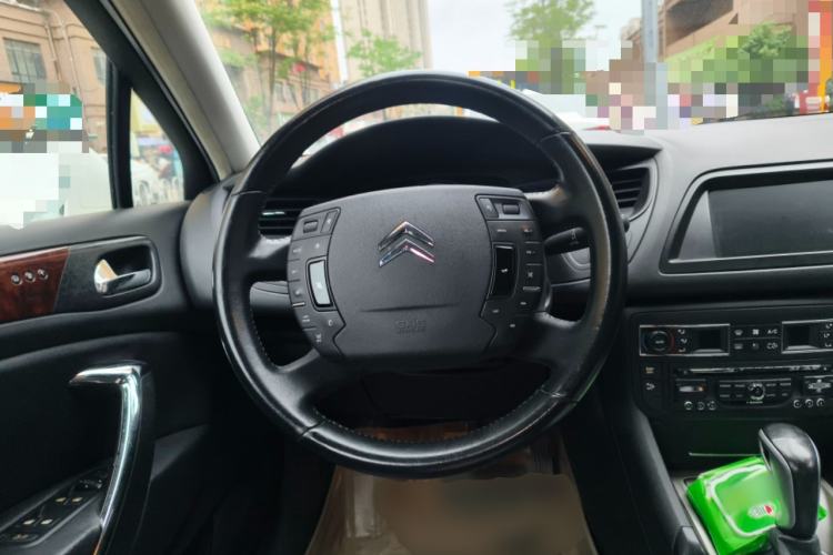 Used Citroen C5 2010 3.0L Automatic Flagship Edition Steering Wheel