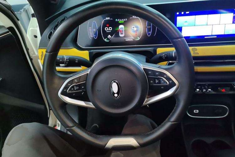 Used ORA Good Cat GT 2023 Mulan Edition 401km Prestige Version Steering Wheel