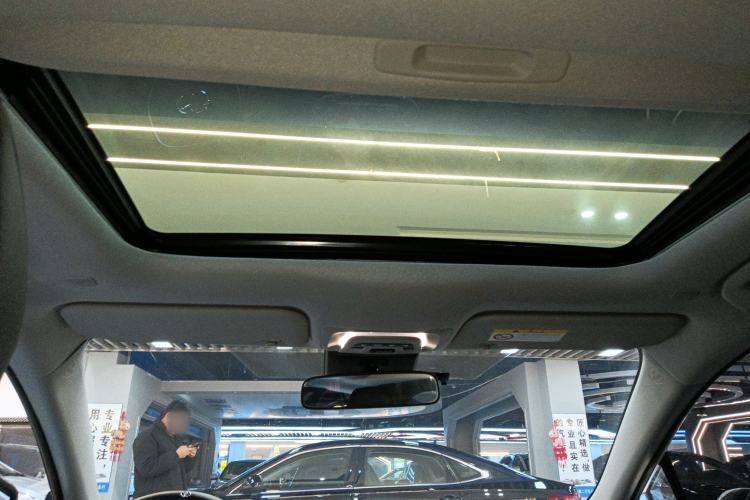 Used Toyota Corolla 2023 1.8L Smart Electric Hybrid Dual-Motor Elite Edition
