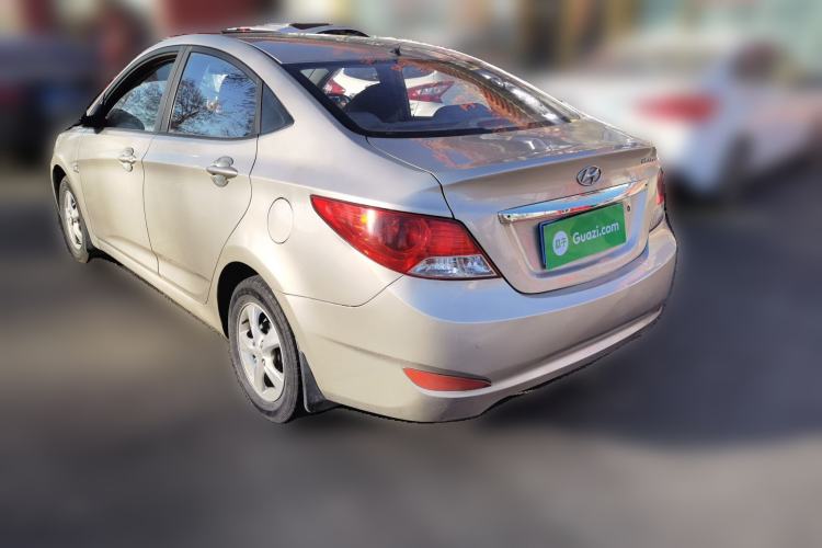 Used Hyundai Verna (older generation) 2010 Sedan 1.4L Manual Comfort GS Rear Left 45 Deg