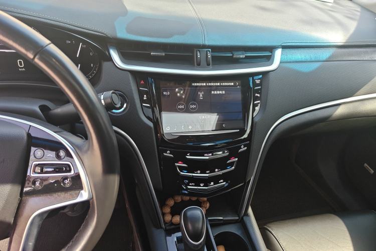 Used Cadillac XTS 2018 28T Elite Edition Audio And AC Panel