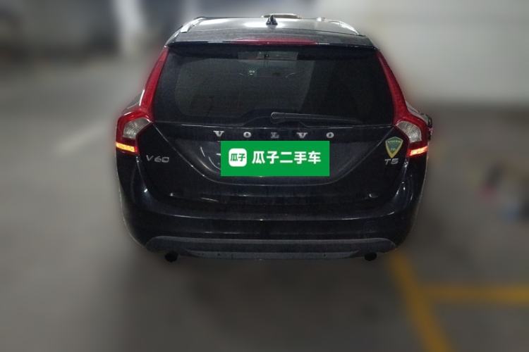 Used Volvo V60 2013 T5 Zhiya Edition
