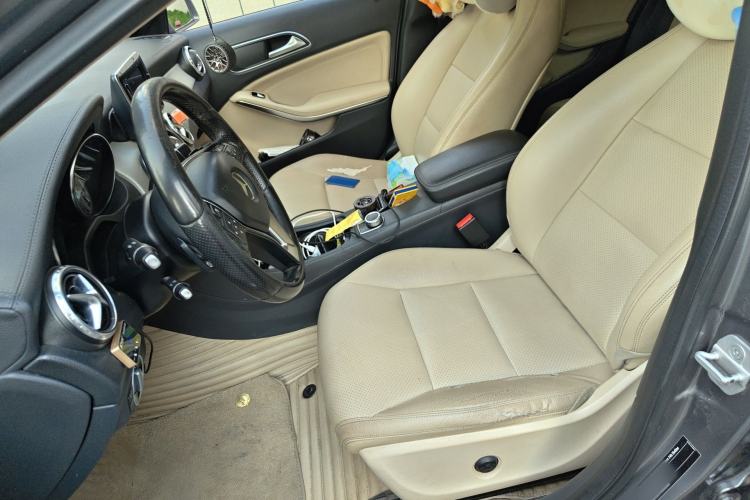 Used Mercedes-Benz GLA 2015 GLA 200 Fashion Model