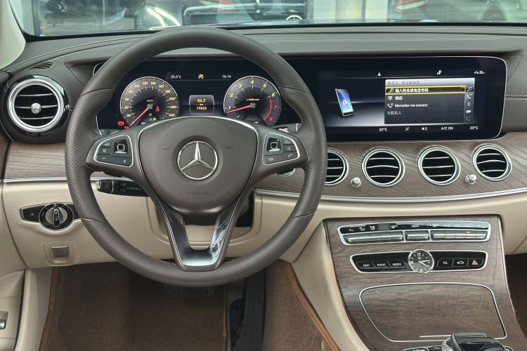 Used Mercedes-Benz E-Class 2018 Facelifted E 300 L Stylish Version Interior 2