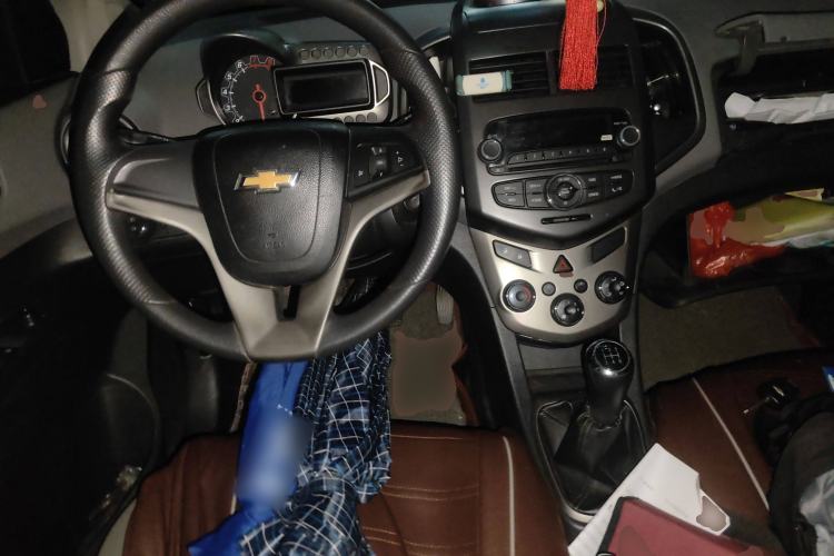 Used Chevrolet Aveo Sonic 2011 Sedan 1.4L Manual Transmission SE
