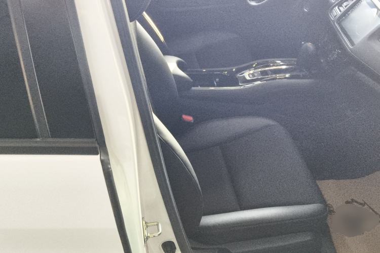 Used Honda Vezel 2020 1.5L CVT Pioneer Edition
