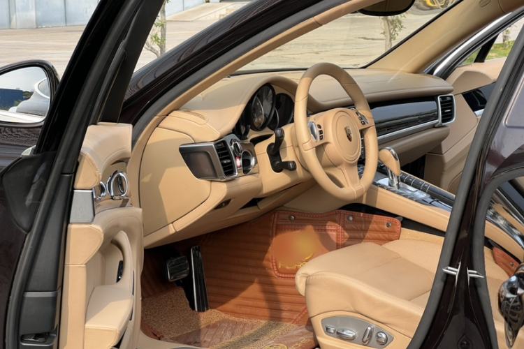 Used Porsche Panamera 2014 Panamera 4S Executive 3.0T Interior 2