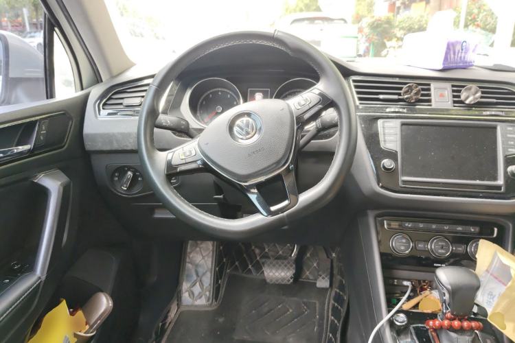 Used Volkswagen Tiguan L 2018 Facelift 330TSI Automatic Two-Wheel Drive Luxury Edition