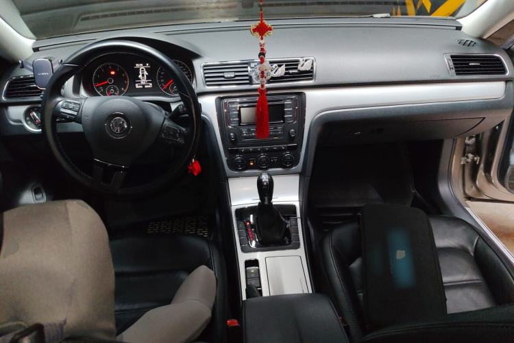 Used Volkswagen Passat 2014 1.8TSI DSG Prestige Edition Center Console