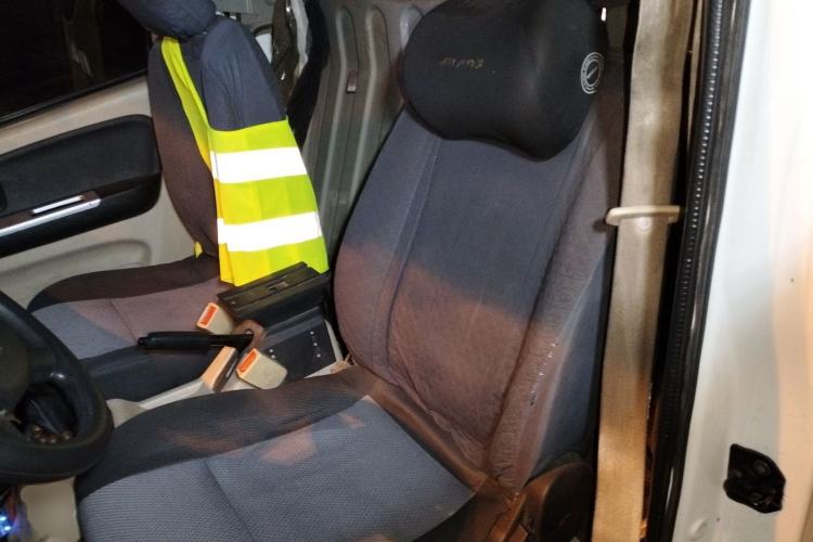 Used CHANGAN KAICHENG Ruixing EM80 2023 EM80 Ⅱ Side-Hinged 2-Seat Base Model Left Rear Seat