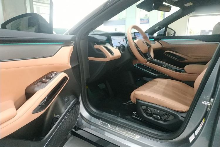 Used BYD Song L EV 2024 662 km Excellence Version
