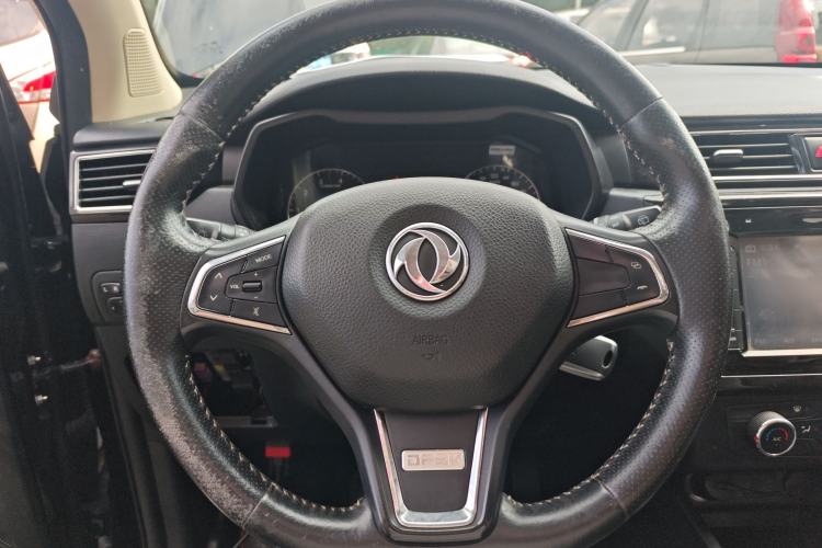 Used Dongfeng Fengon 580 2017 1.8L Manual Comfort Model Steering Wheel
