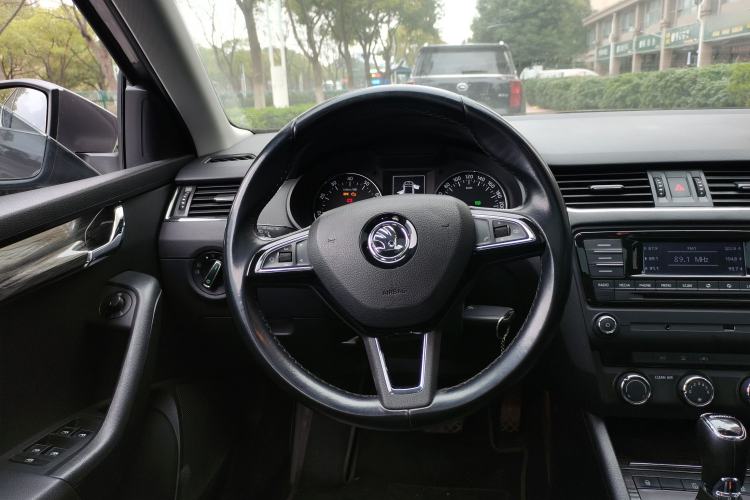 Used Skoda Octavia 2017 1.6L Automatic Smart Drive Edition
