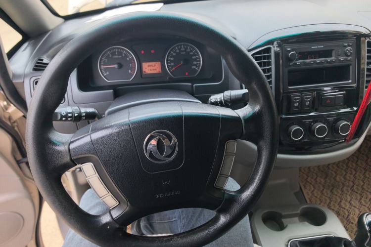 Used FORTHING Lingzhi 2017 M3L 1.6L 7-Seater Comfort Model Steering Wheel