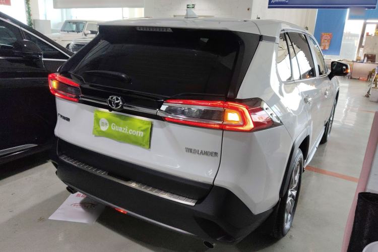 Used Toyota Wildlander 2024 2.0L CVT Two-Wheel Drive Leading Edition