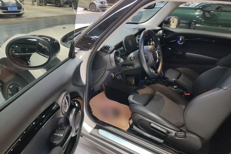 Used MINI MINI 2021 1.5T COOPER Classic Edition