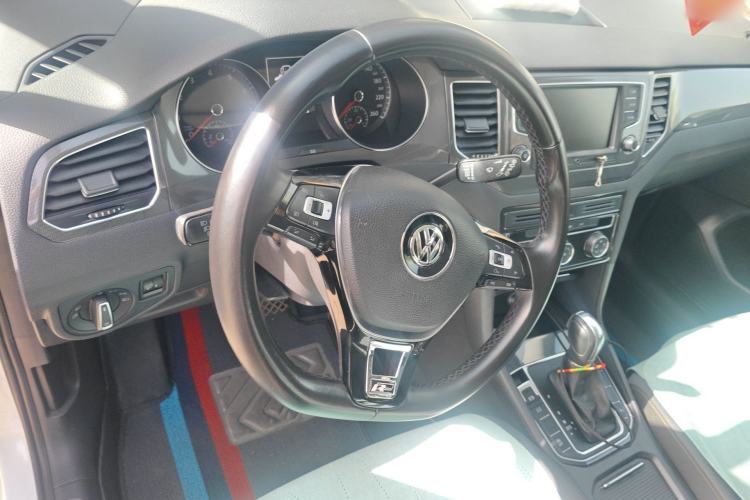 Used Volkswagen Golf Sportsvan 2016 230TSI Automatic Trend Edition
