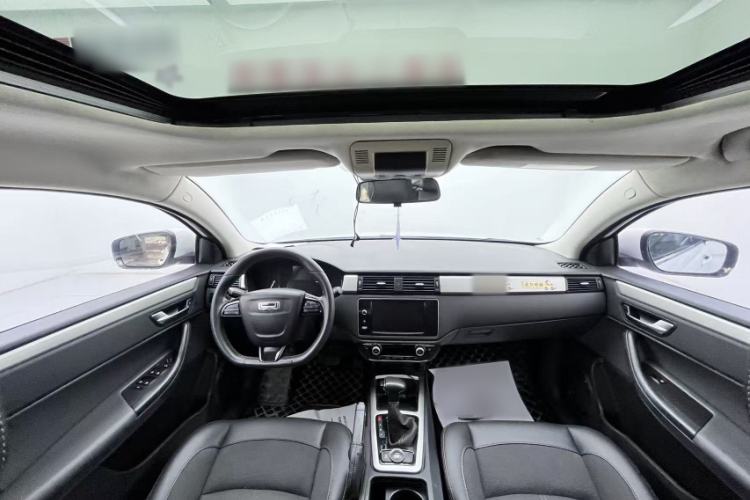 Used Qoros 3 2016 Sedan 1.6L Automatic Zhiyue Model