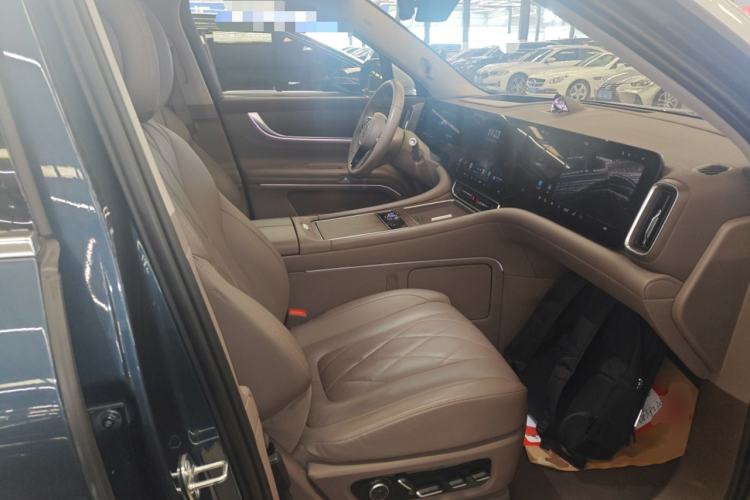 Used Hima AITO M9 2024 Range-Extended Ultra Version 52 kWh 5-Seater Model
