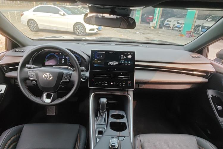 Used Toyota Avalon 2024 Dual-Motor 2.0L Luxury Edition