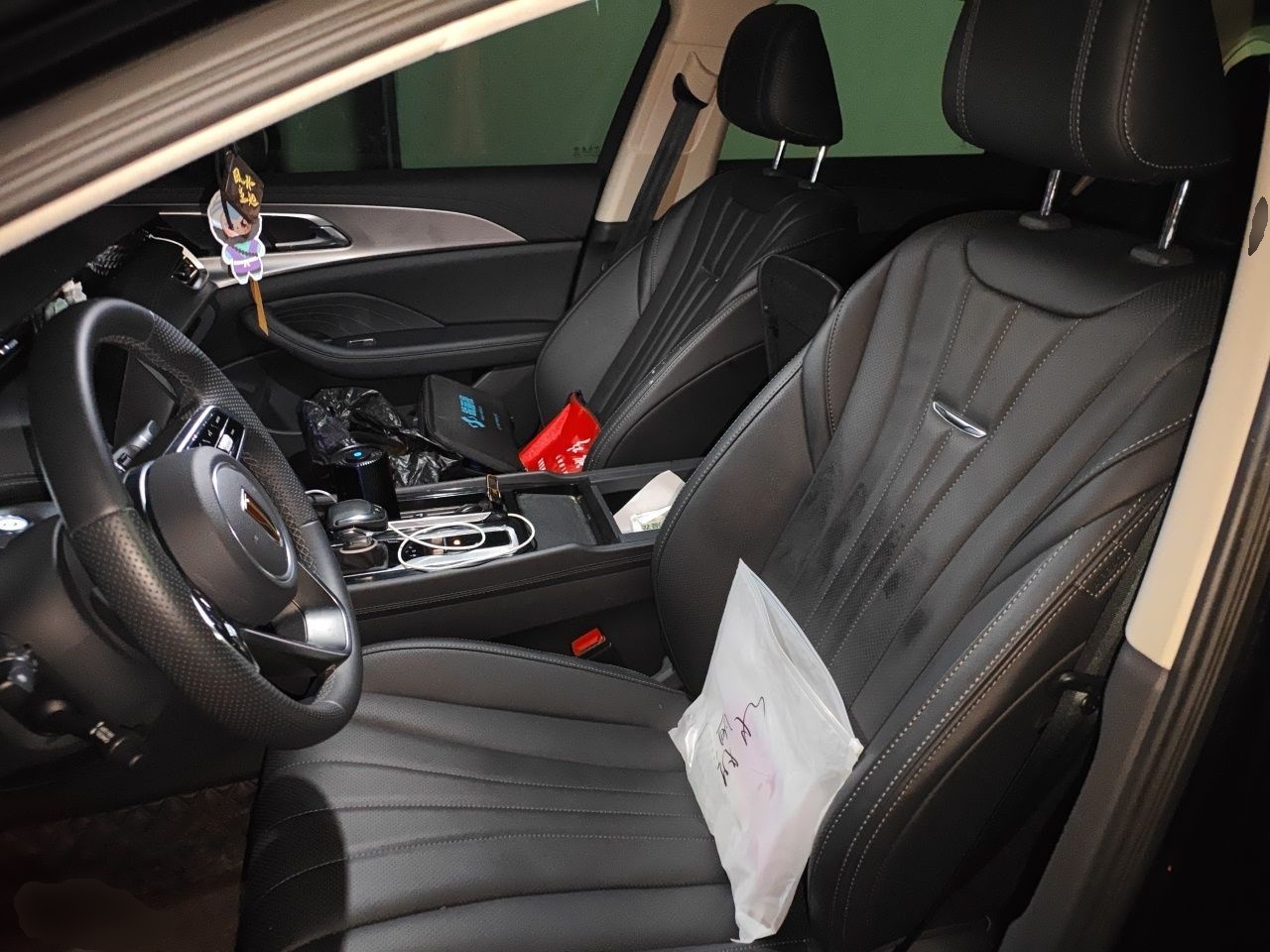 Hongqi H5 2023 1.5T DCT Smart Connect Flagship Edition - Chinese Trim Yue — снимка 15