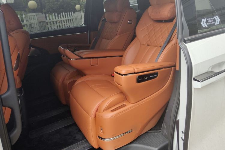 Used GAC Trumpchi Xiangwang M8 2025 Kunkun Series Max Luxury Cabin Left Rear Seat