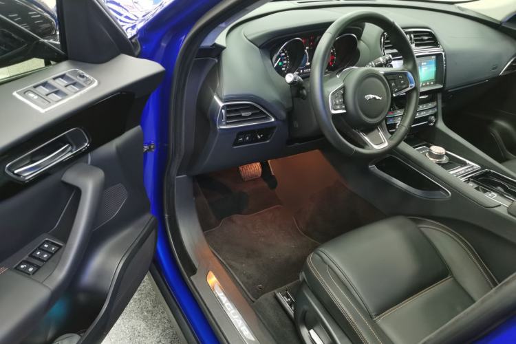 Used Jaguar F-PACE 2020 2.0T Urban Deluxe Edition
