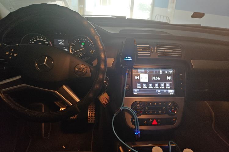 Used Mercedes-Benz R-Class 2014 R 320 4MATIC Business Model