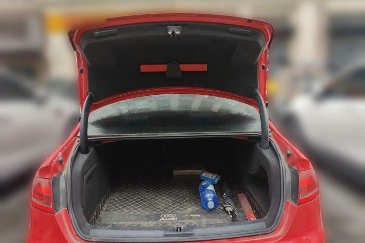 Used Audi A4L 2012 2.0 TFSI automatic standard version