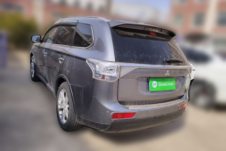 Used Mitsubishi Outlander 2014 2.4L 4x4 Deluxe Value Edition 5 Seats