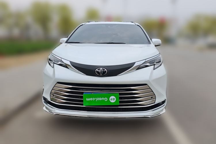 Used Toyota Sienna 2024 2.5L Hybrid Comfort Edition