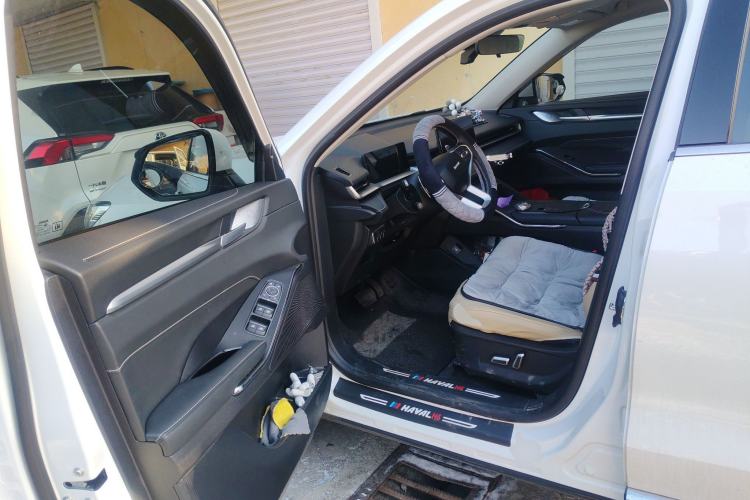Used Haval H6 2024 1.5T Two-Wheel-Drive Classic Edition