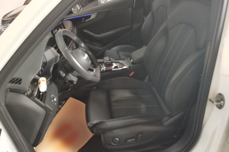 Used Audi A4L 2023 40 TFSI Luxury Dynamic Model