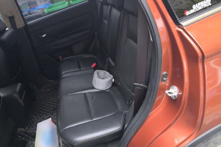 Used Mitsubishi Outlander 2014 2.4L 4x4 Deluxe Value Edition 5 Seats