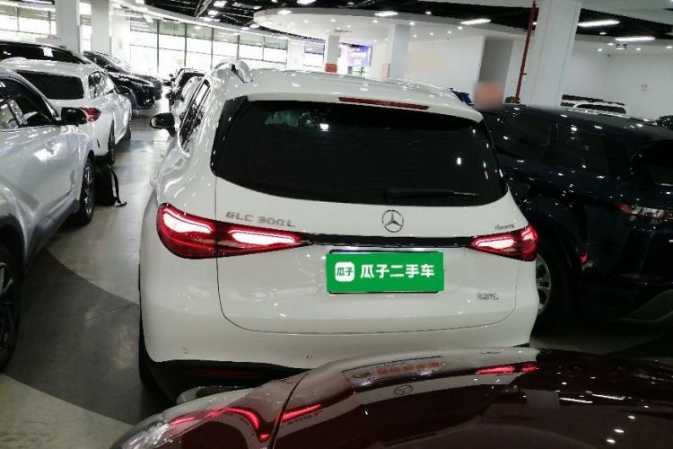 Used Mercedes-Benz GLC 2023 Facelift GLC 260 L 4MATIC Dynamic Version 5 Seats Rear